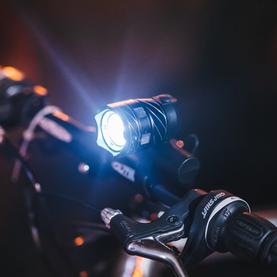 Kraftig LED-sykkellykt - 1000 lumen - Trykk på bildet for å lukke