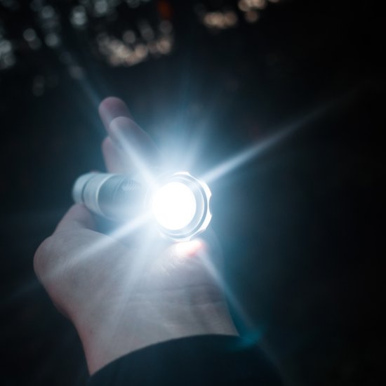 Tactical Flashlight - Lommelykt - Trykk på bildet for å lukke