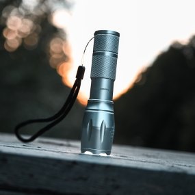 Tactical Flashlight - Lommelykt