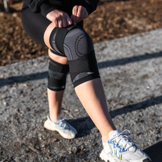 1 par justerbare knee sleeves med kompresjon Elite (1 par) - Trykk på bildet for å lukke