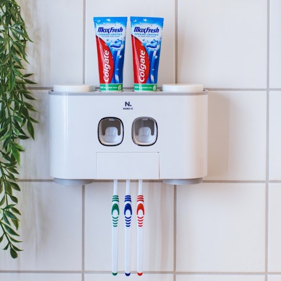 Tannbørsteholder i smart design - Trykk på bildet for å lukke