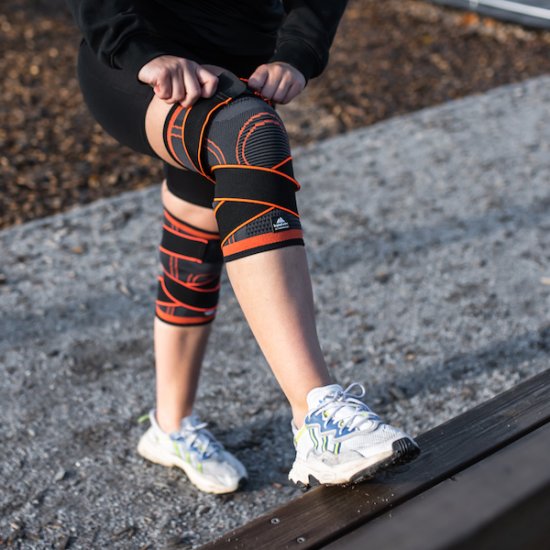 1 par justerbare knee sleeves med kompresjon Elite (1 par) - Trykk på bildet for å lukke