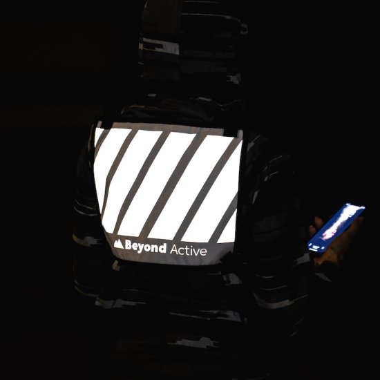 Vanntett reflekterende vest med lommer - Trykk på bildet for å lukke