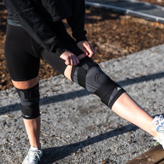 1 par justerbare knee sleeves med kompresjon Elite (1 par) - Trykk på bildet for å lukke