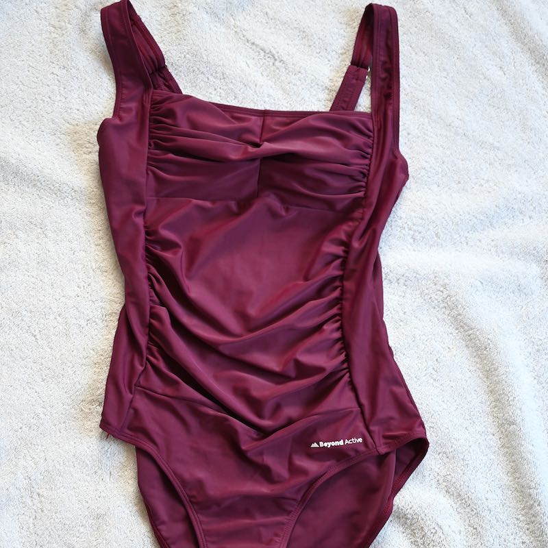 Formende badedrakt med Tummy Control