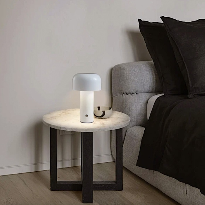 Trådløs bordlampe med dimmer