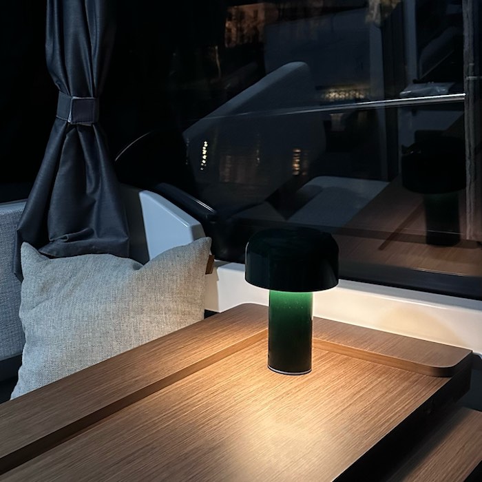 Trådløs bordlampe med dimmer