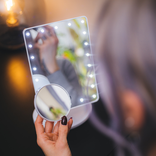 Sminkespeil med LED-belysning