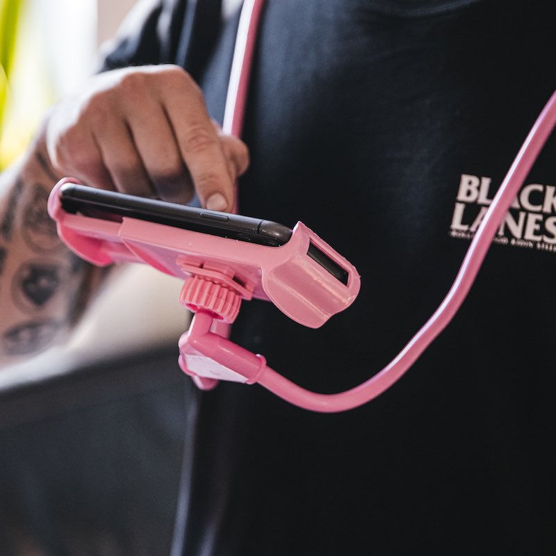 Mobilholder for nakken - håndfri