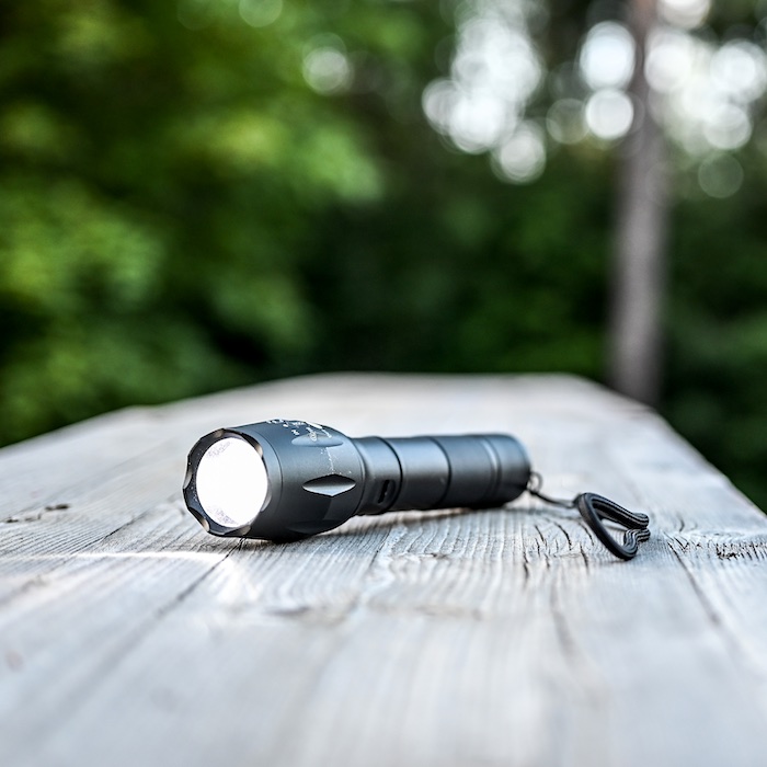 LED lommelykt - oppladbar (USB)
