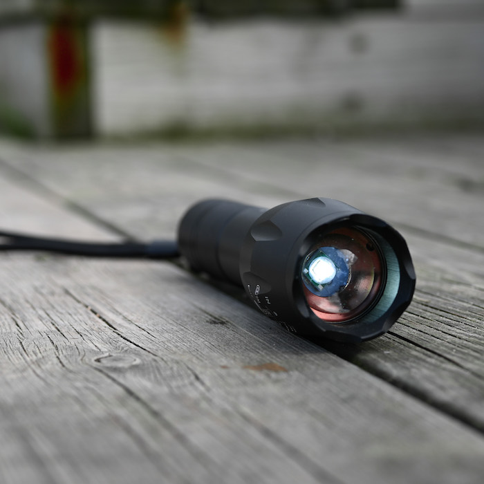 LED lommelykt - oppladbar (USB)